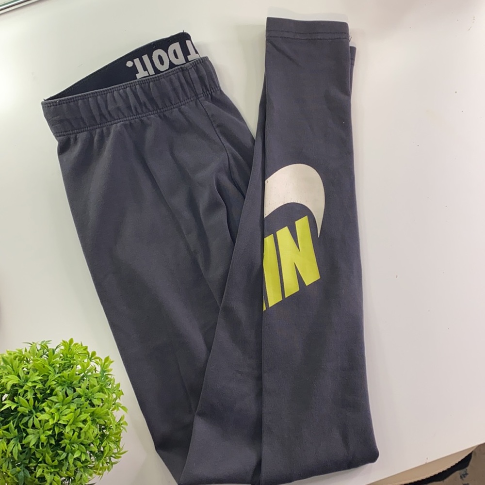 Nike leggings